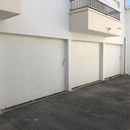 Duplex Centre Ville - 50M De La Plage - Clim - Garage - Netflix Le Grau-du-Roi Δωμάτιο φωτογραφία