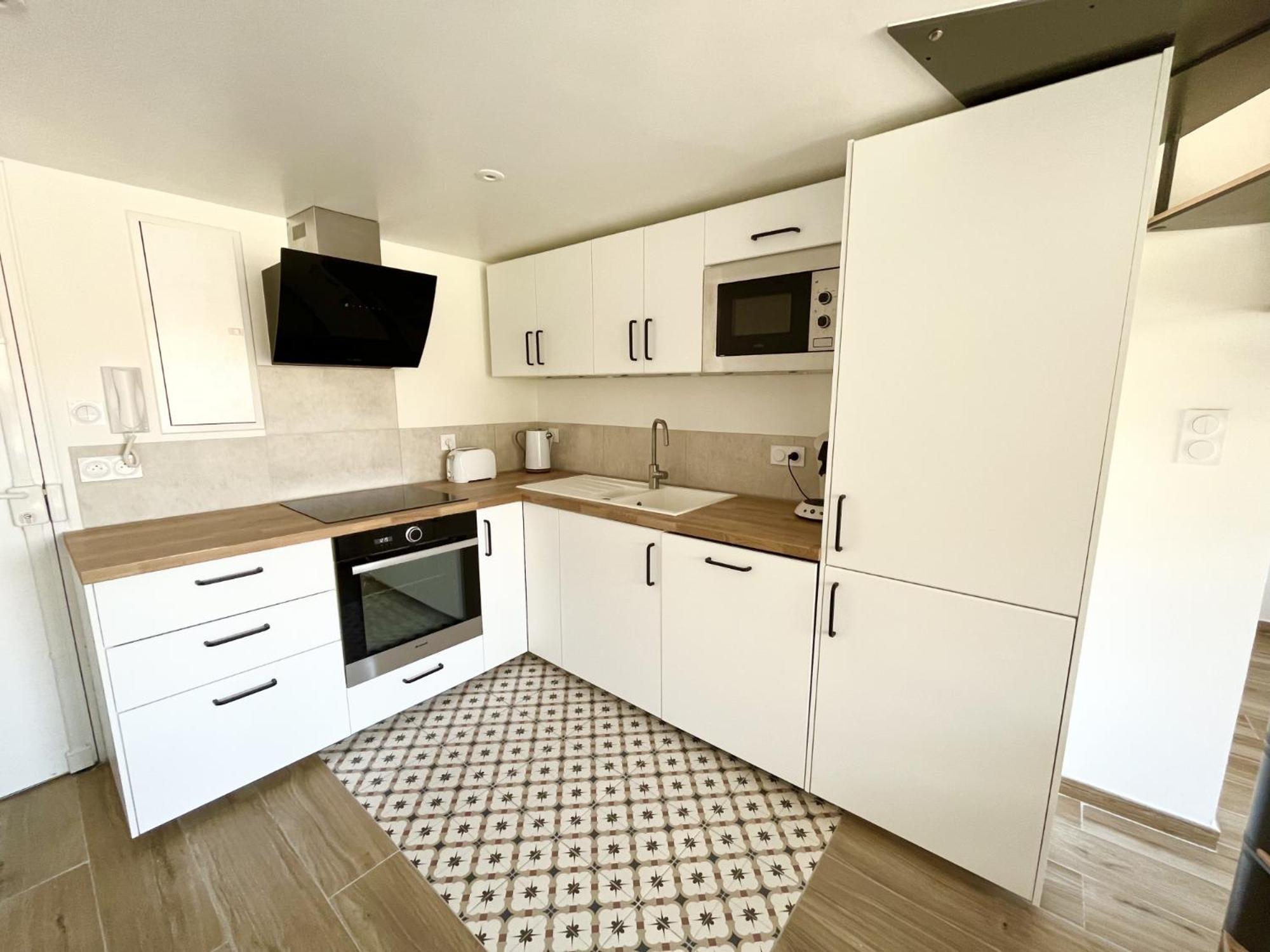 Duplex Centre Ville - 50M De La Plage - Clim - Garage - Netflix Le Grau-du-Roi Δωμάτιο φωτογραφία