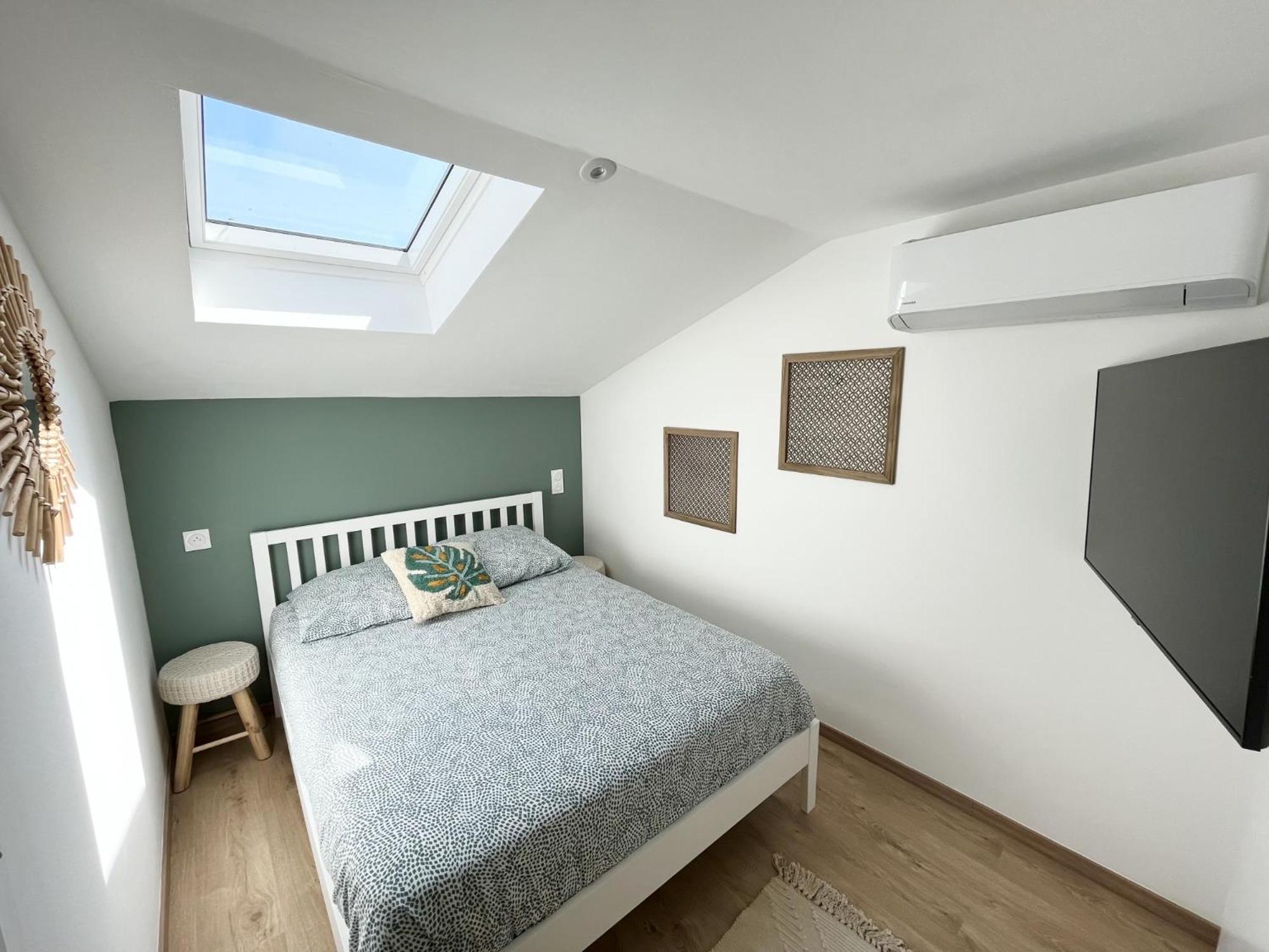 Duplex Centre Ville - 50M De La Plage - Clim - Garage - Netflix Le Grau-du-Roi Δωμάτιο φωτογραφία