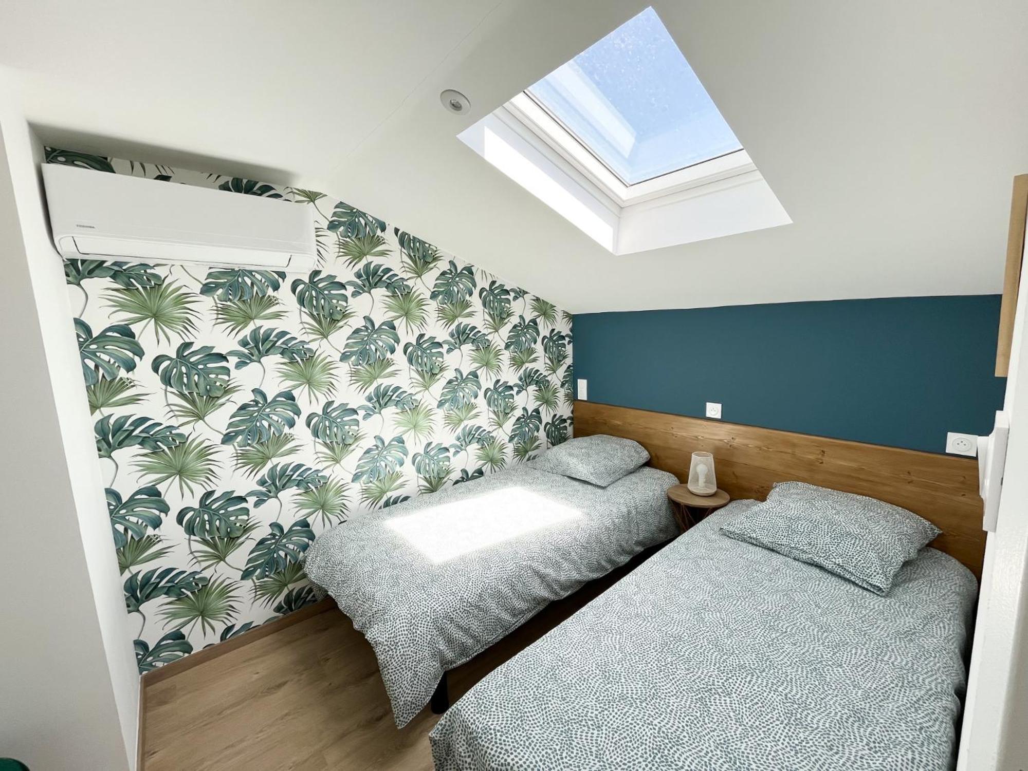 Duplex Centre Ville - 50M De La Plage - Clim - Garage - Netflix Le Grau-du-Roi Δωμάτιο φωτογραφία